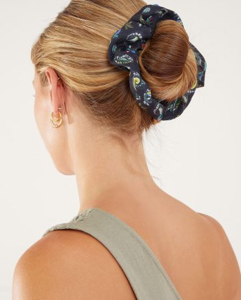 LARGE PAISLEY PRINT SATIN SCRUNCHIE