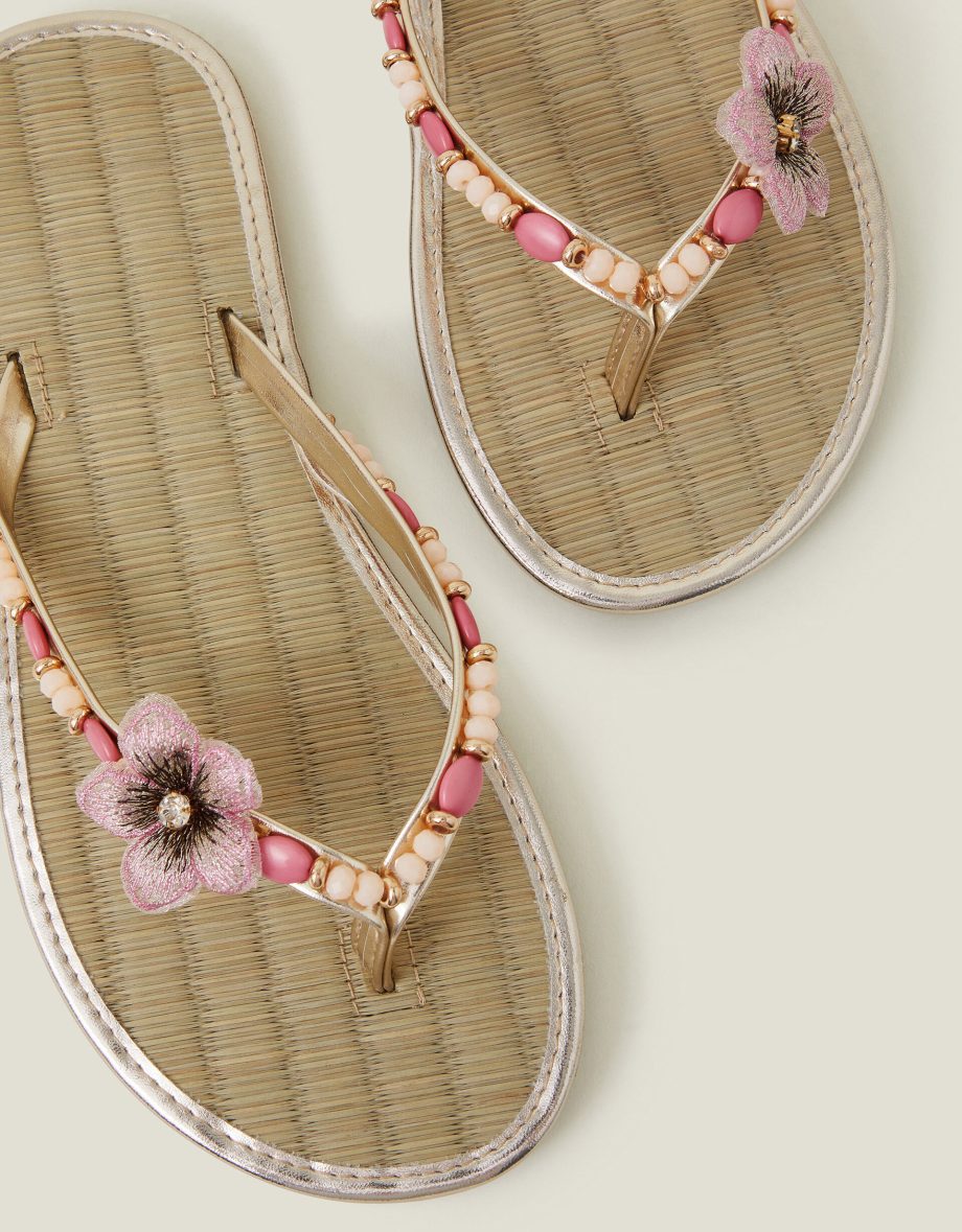 FLOWER BEADED SEAGRASS FLIP FLOPS GOLD