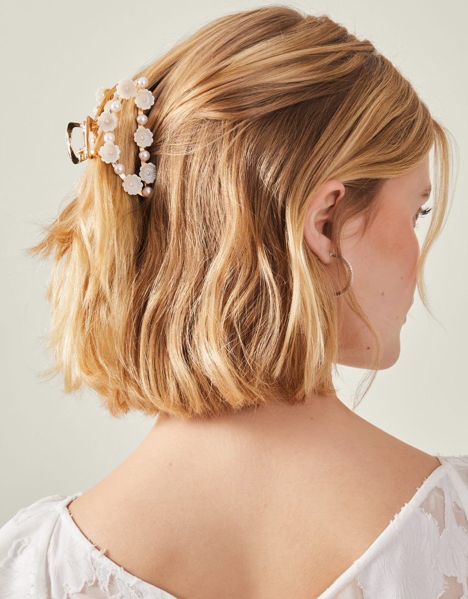 PEARL FLOWER CLAW CLIP