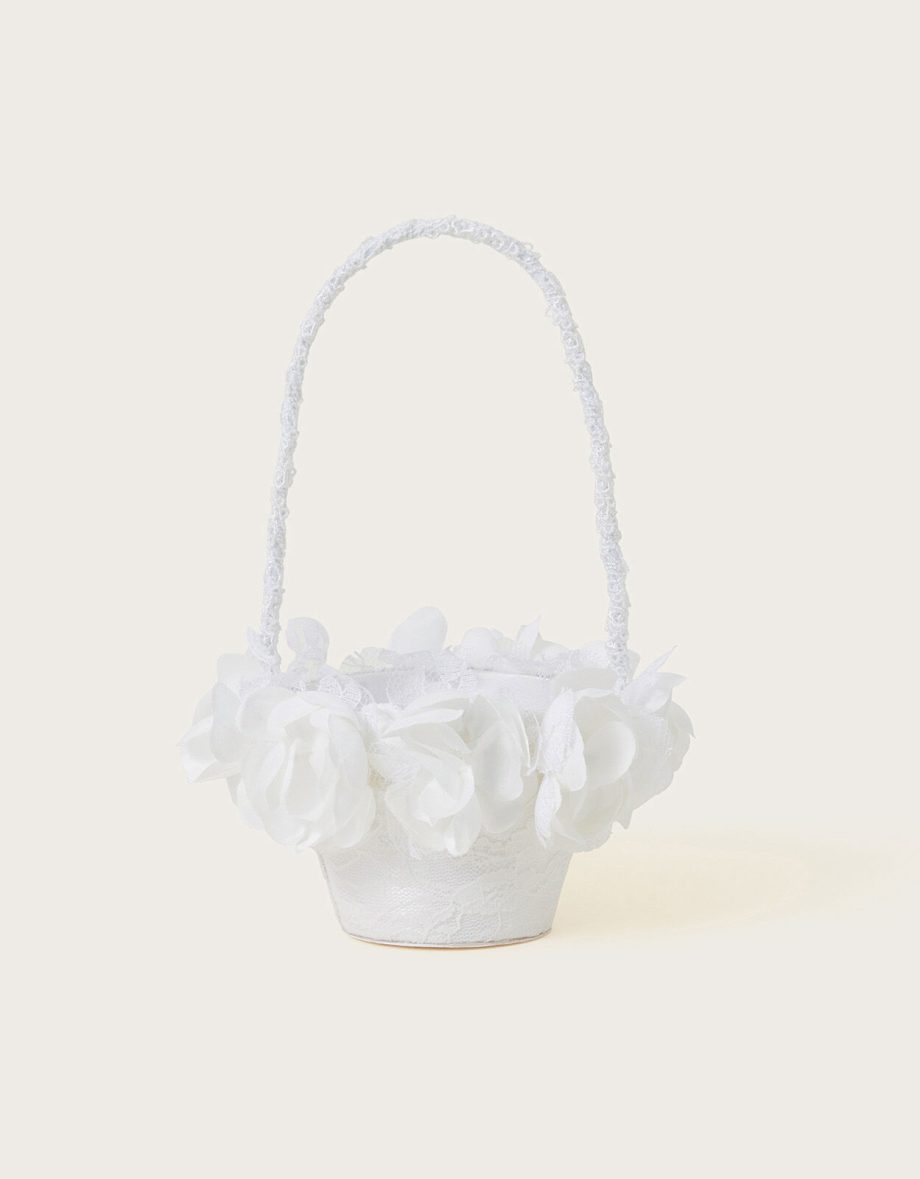 Petal bridesmaid basket