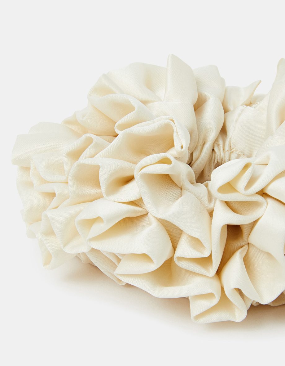 OVERSIZED RUFFLE SATIN HAIR SCRUNCHIE CREAM