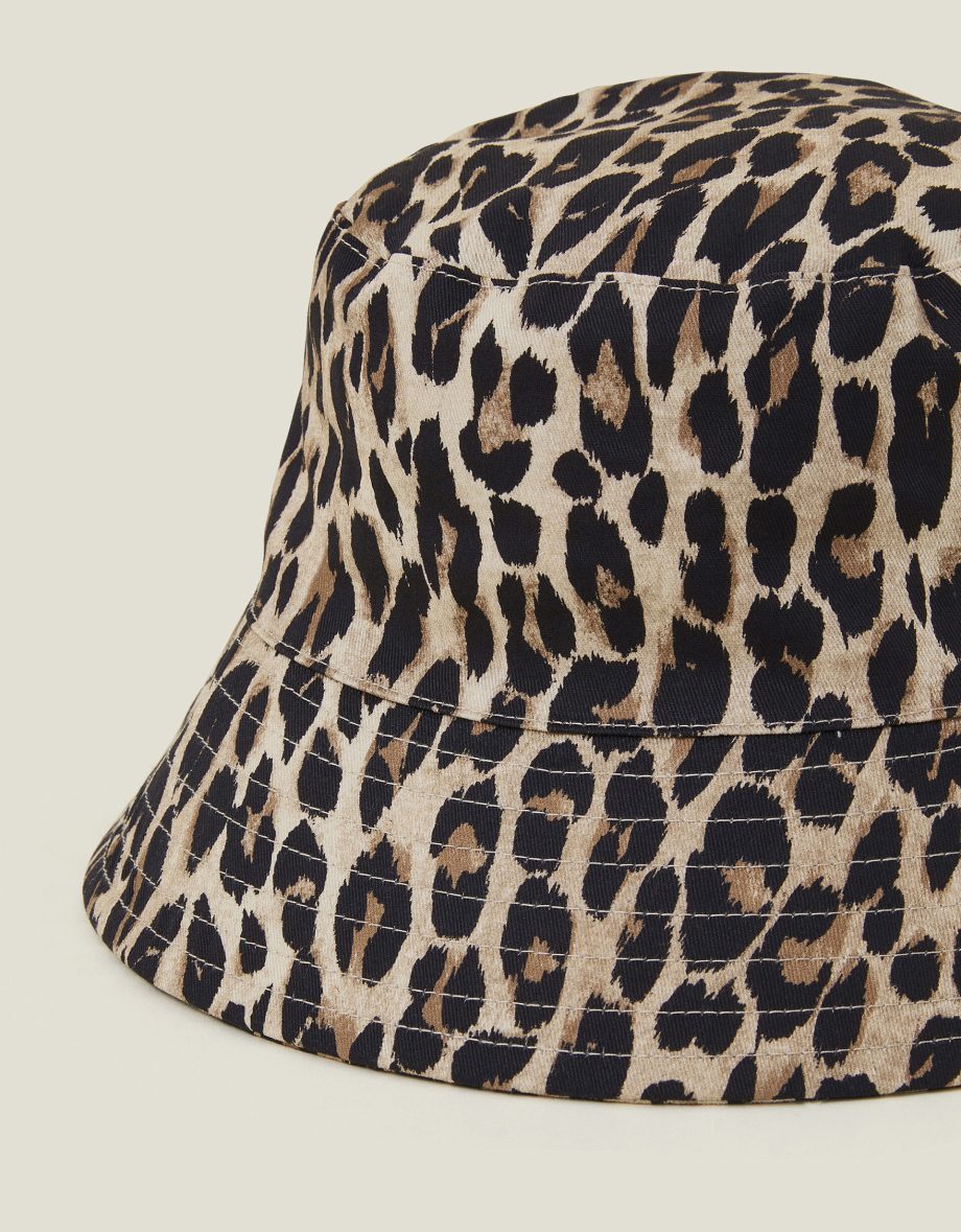 LEOPARD PRINT BUCKET HAT