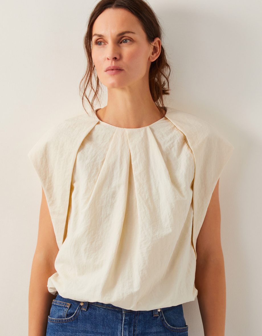 Dorit bubble hem top cream