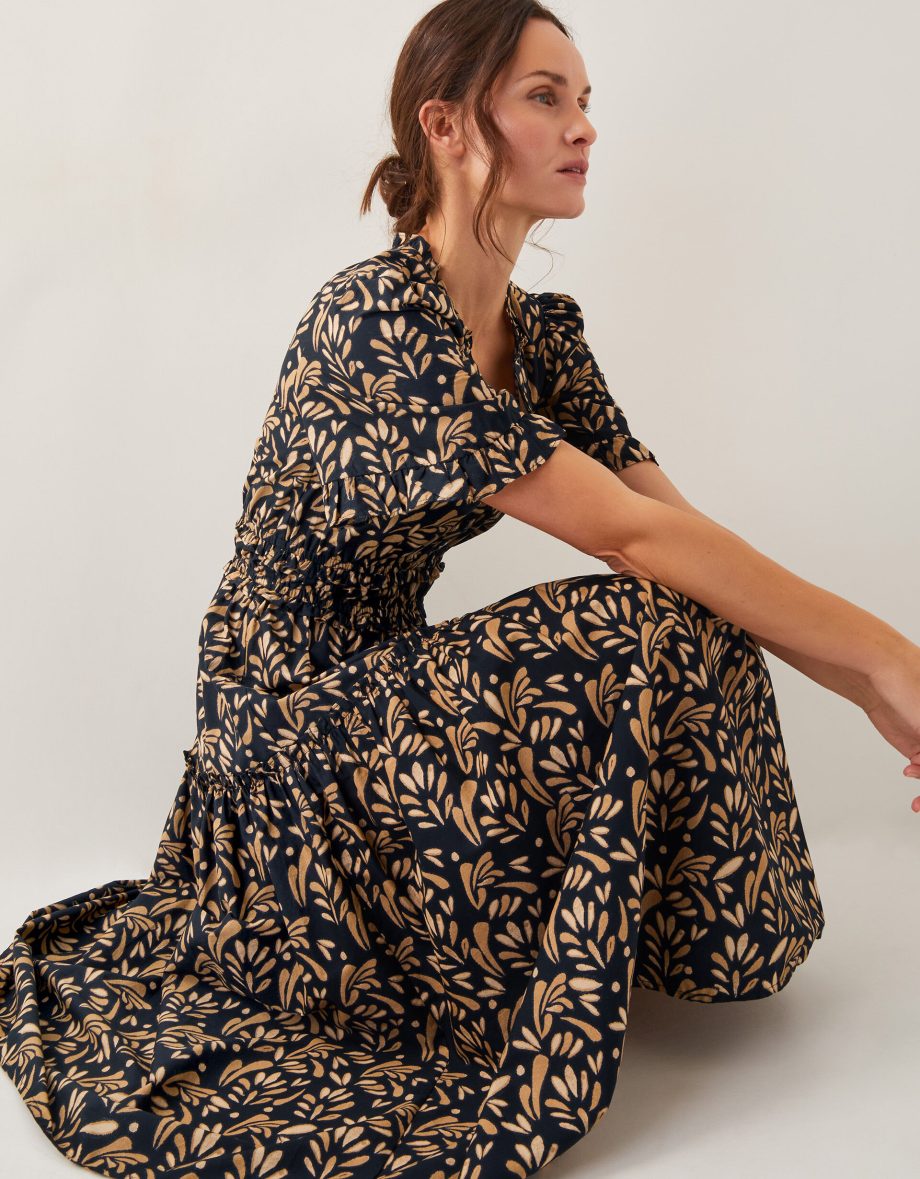 Bryony leaf print midi dress black