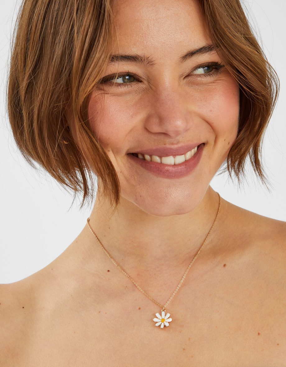 DAISY PENDANT NECKLACE