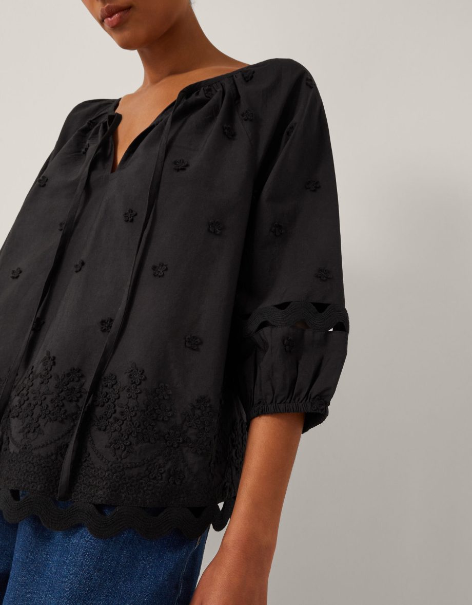 Esme floral appliqué 3/4 sleeve top black