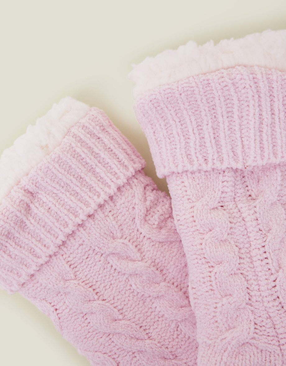 CABLE KNIT SLIPPER SOCKS