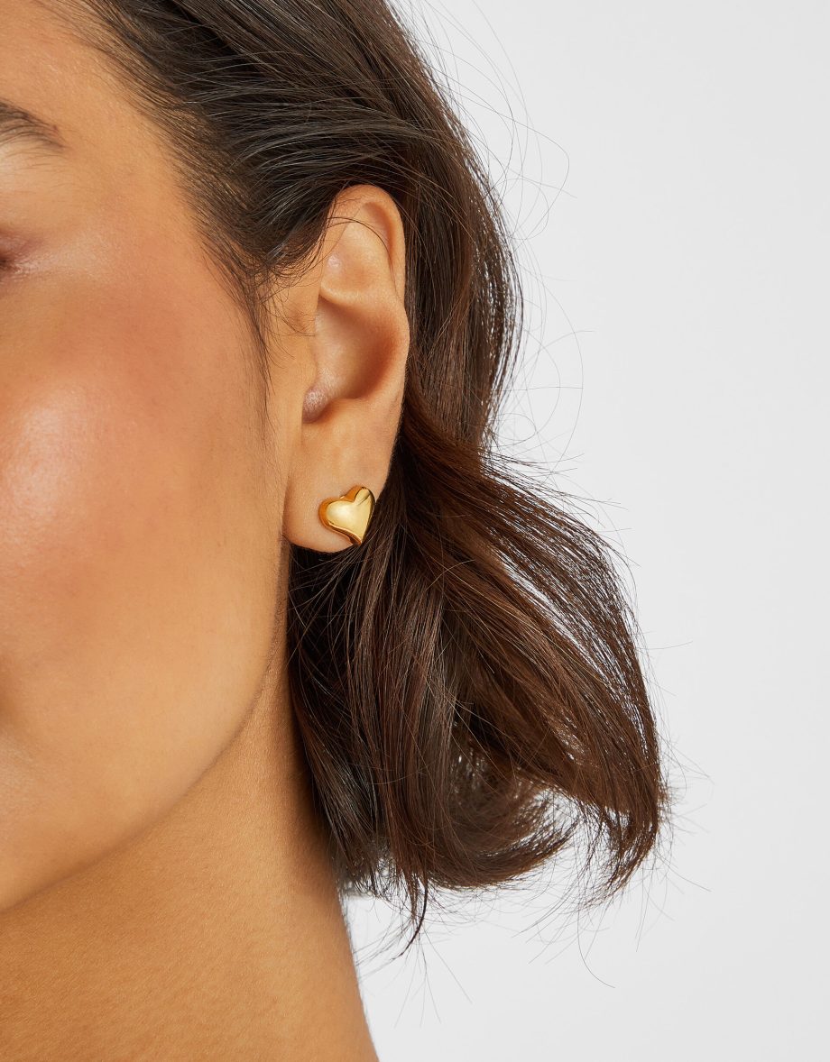 14CT GOLD-PLATED HEART STUD EARRINGS