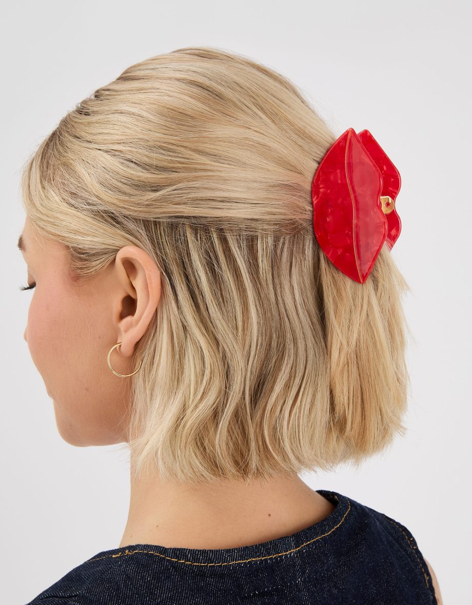 KISSING LIPS CLAW CLIP