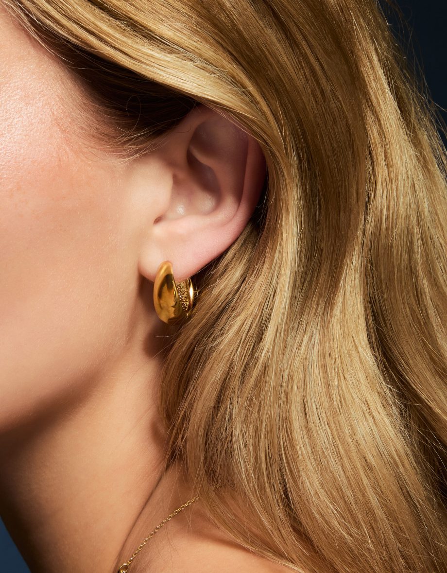 14CT GOLD-PLATED CLASP HOOP EARRINGS