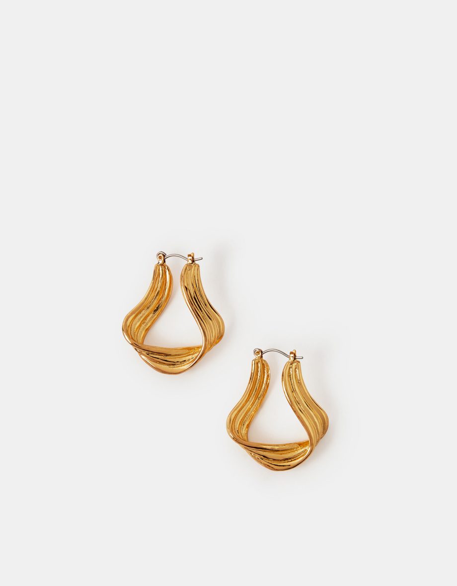 LARGE RIBBED WAVY HOOP EARRINGS