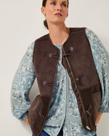 Teri borg duffle gilet brown