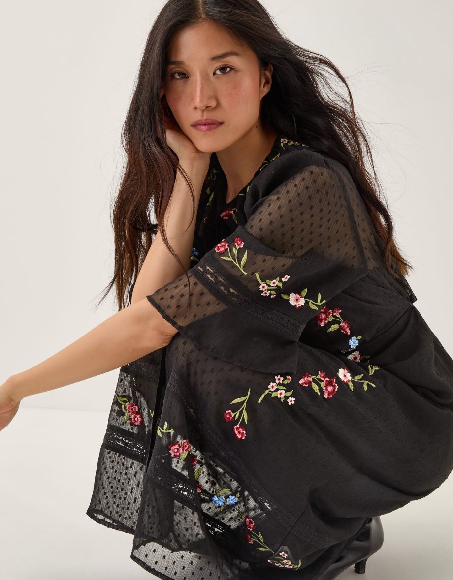 Alyssa Floral Embroidered Lace Midi Dress Black
