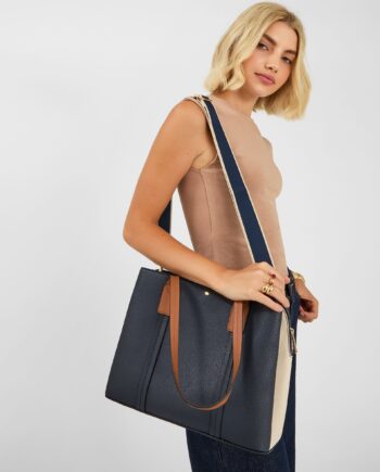 TRIPLE COMPARTMENT SHOULDER BAG