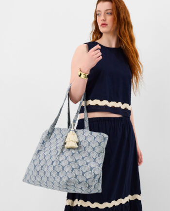 SHELL PRINT WEEKEND BAG